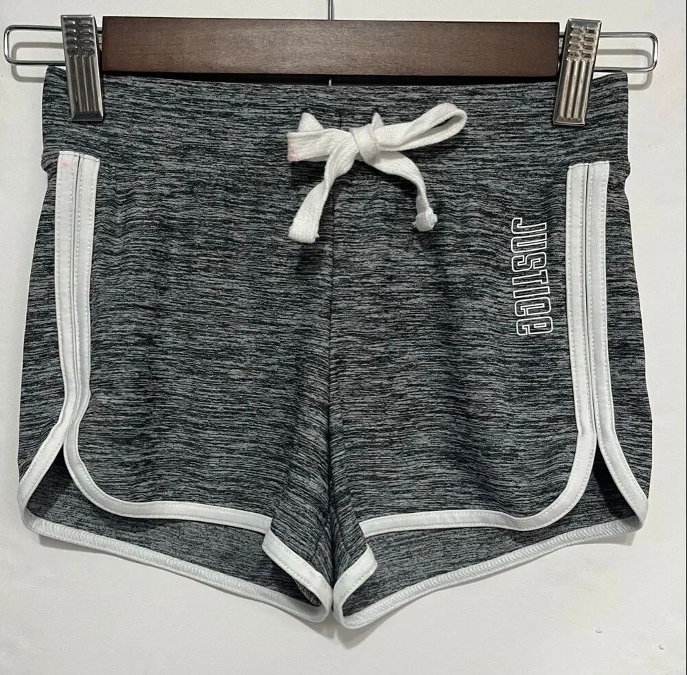 Justice Gray Heathered Dolphin Shorts   Size  8